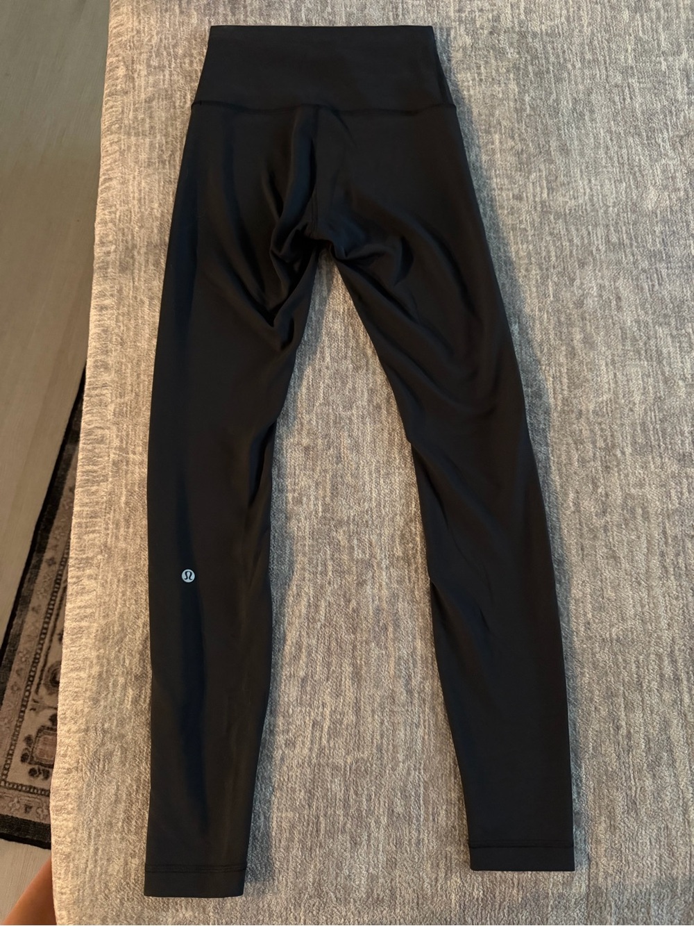 lululemon athletica Black Wunder Train Leggings 28” size 4